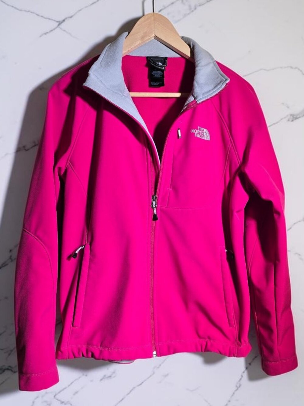 The North Face Apex Bionic Softshell Jacket Size Large in Dramatic Plum Pink